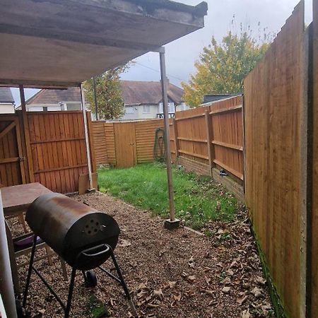 Ritz Place 2 Northolt  Екстер'єр фото