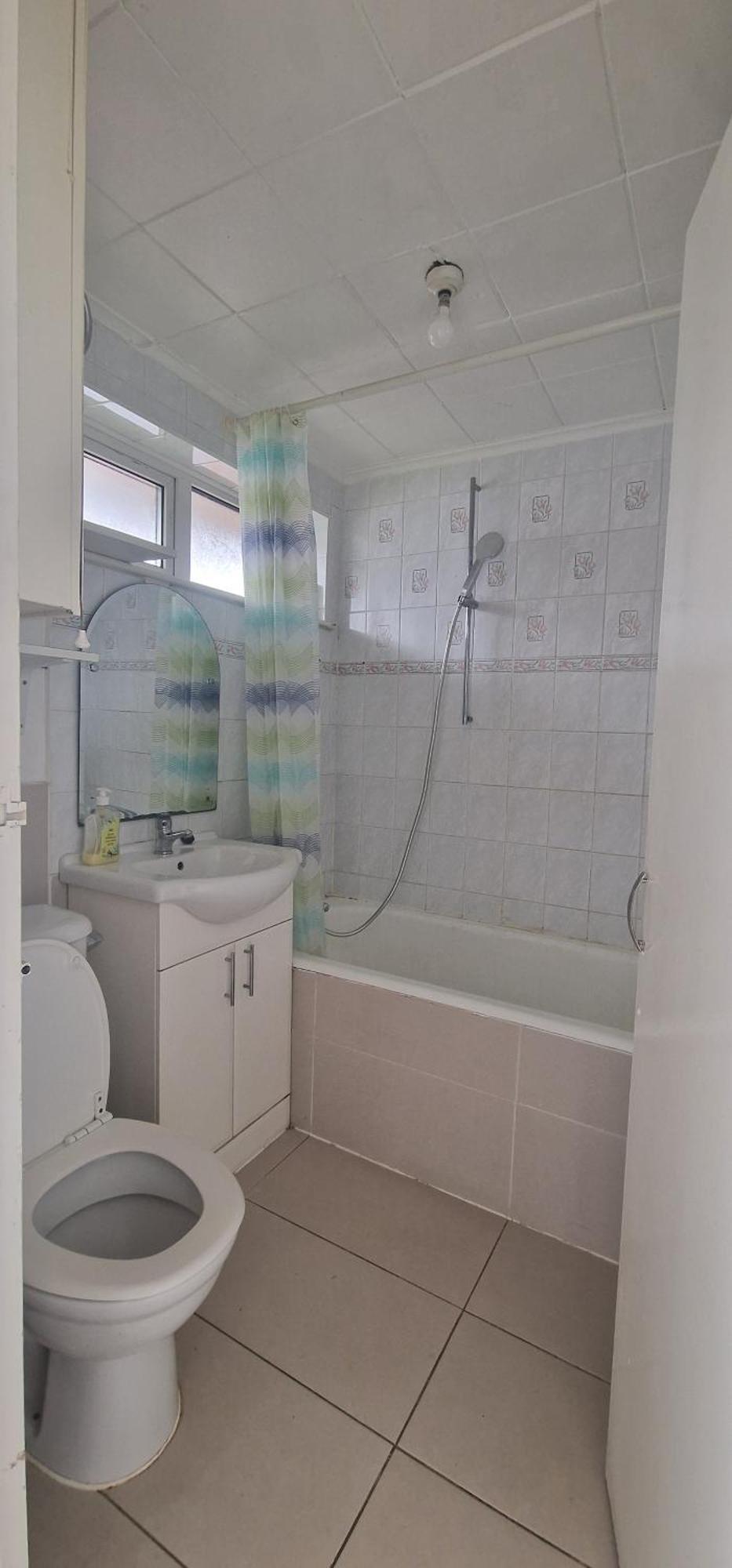 Ritz Place 2 Northolt  Екстер'єр фото